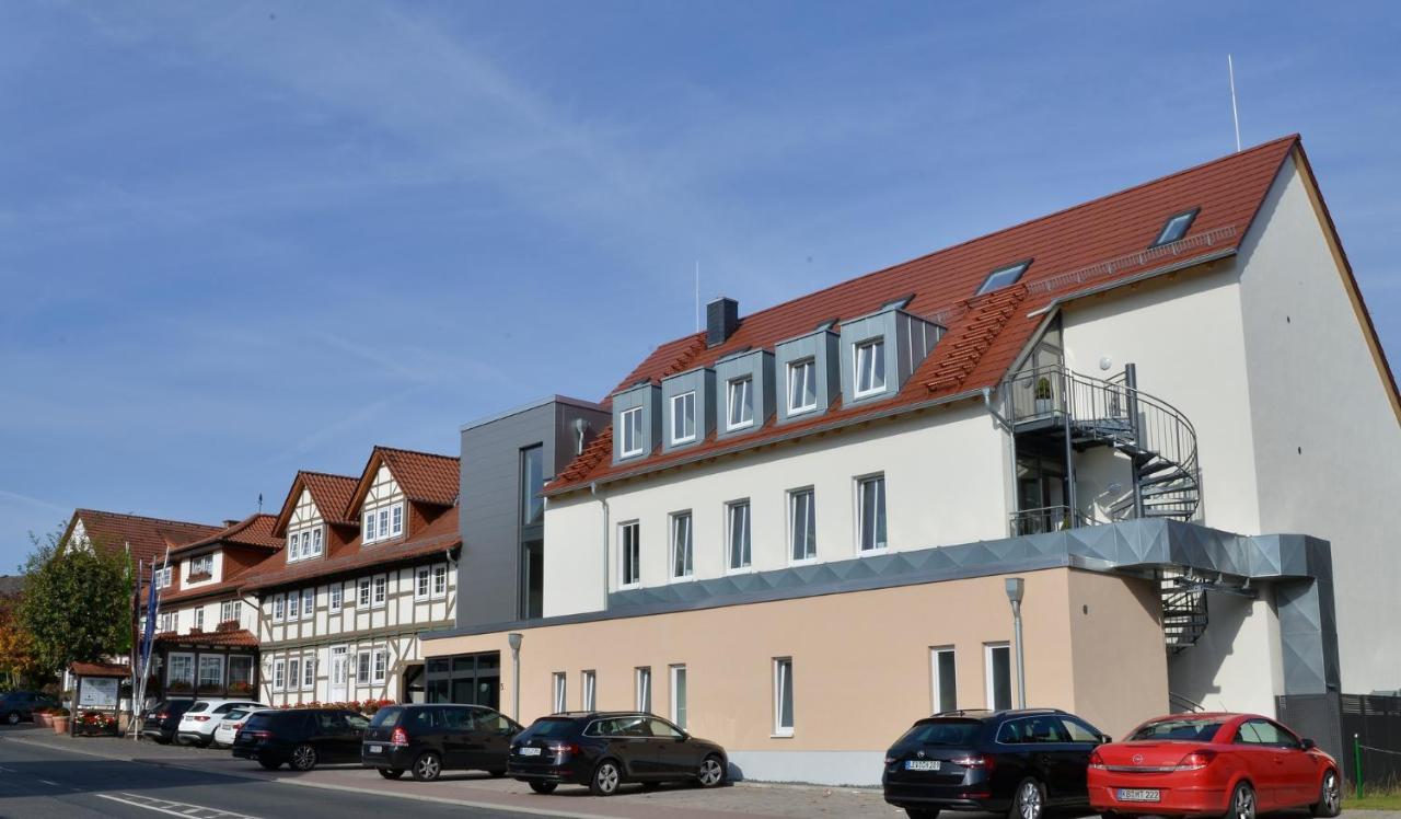 Parkhotel Zum Stern Oberaula Exterior foto